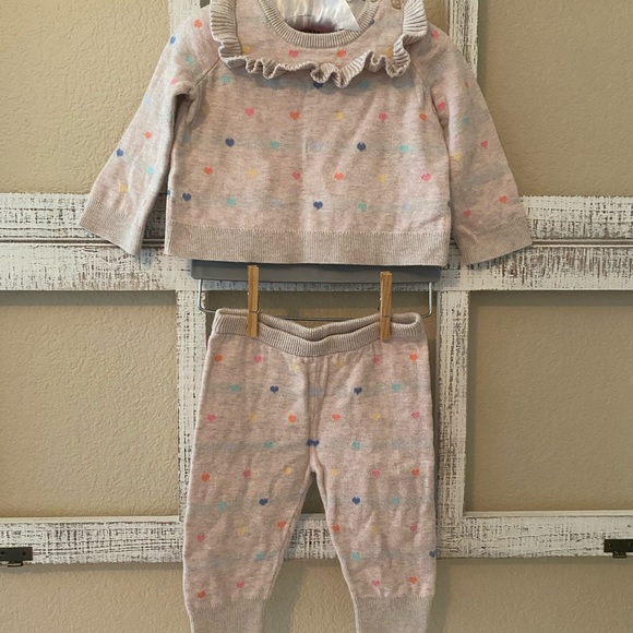 GAP Other - Baby Gap adorable 2 piece sweater outfit